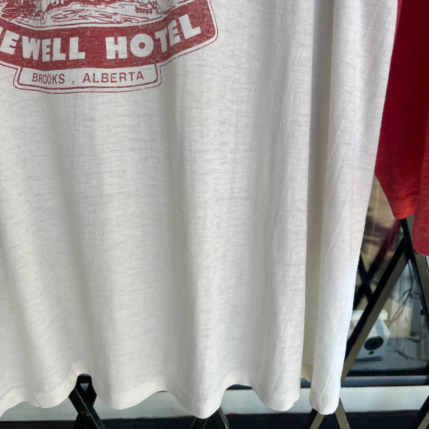 Vintage Newell Hotel Raglan Shirt - Size XL