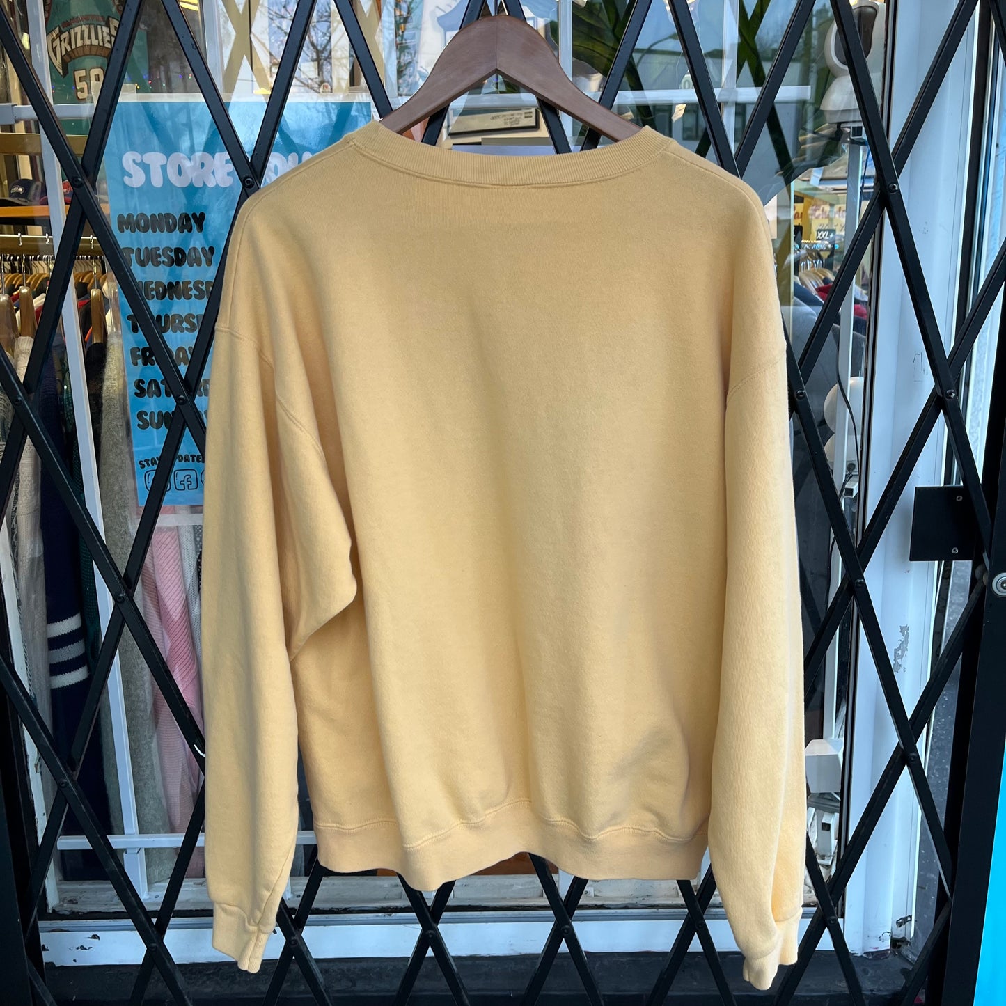 Vintage Universal Studios Crewneck - Size XL