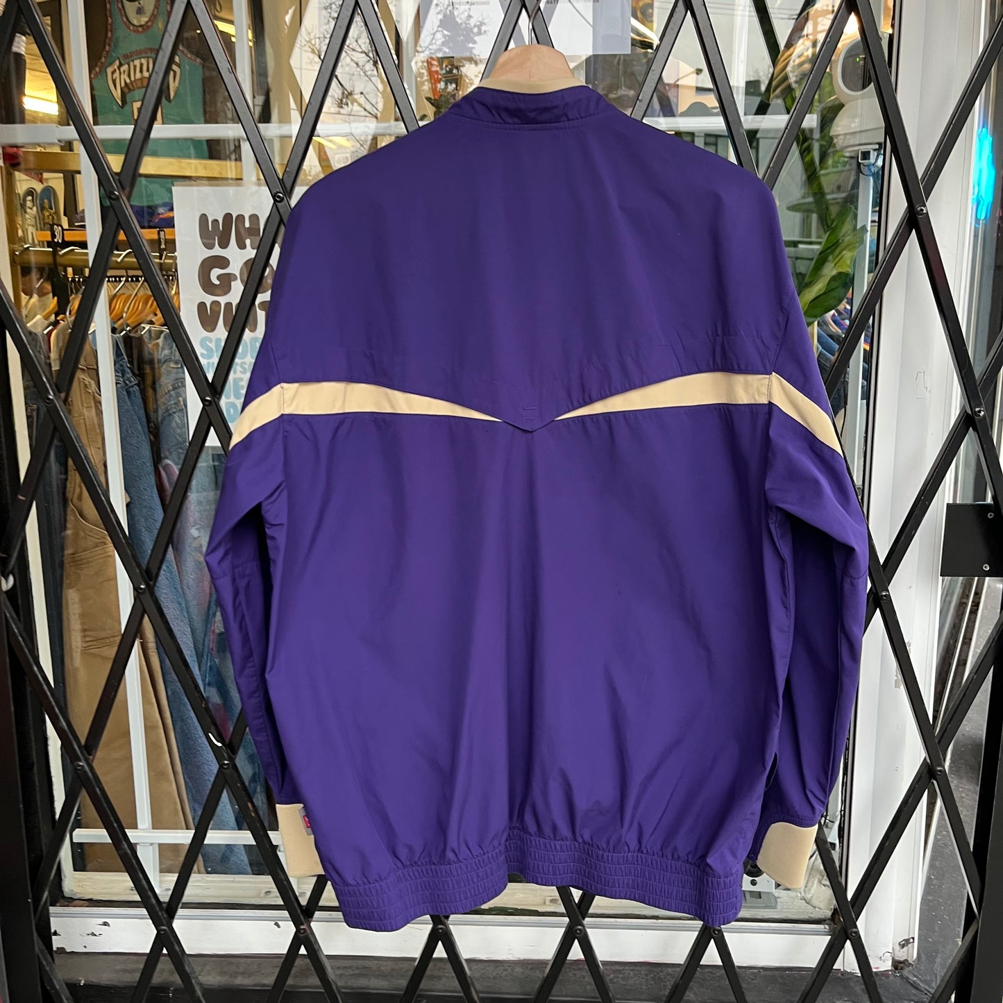 Nike Washington Huskies Pullover Windbreaker - Size M