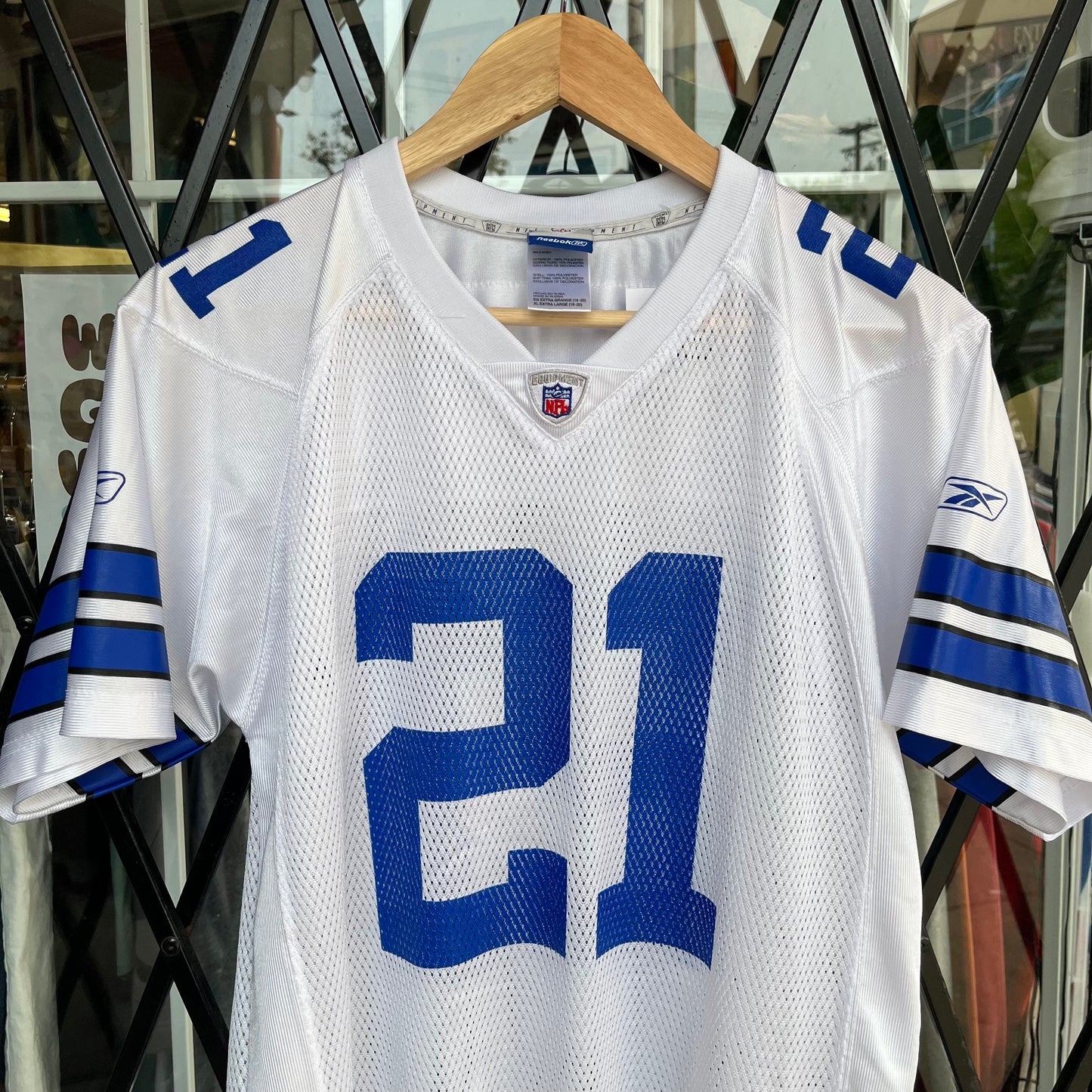 Dallas Cowboys Julius Jones Jersey - Size Youth XL