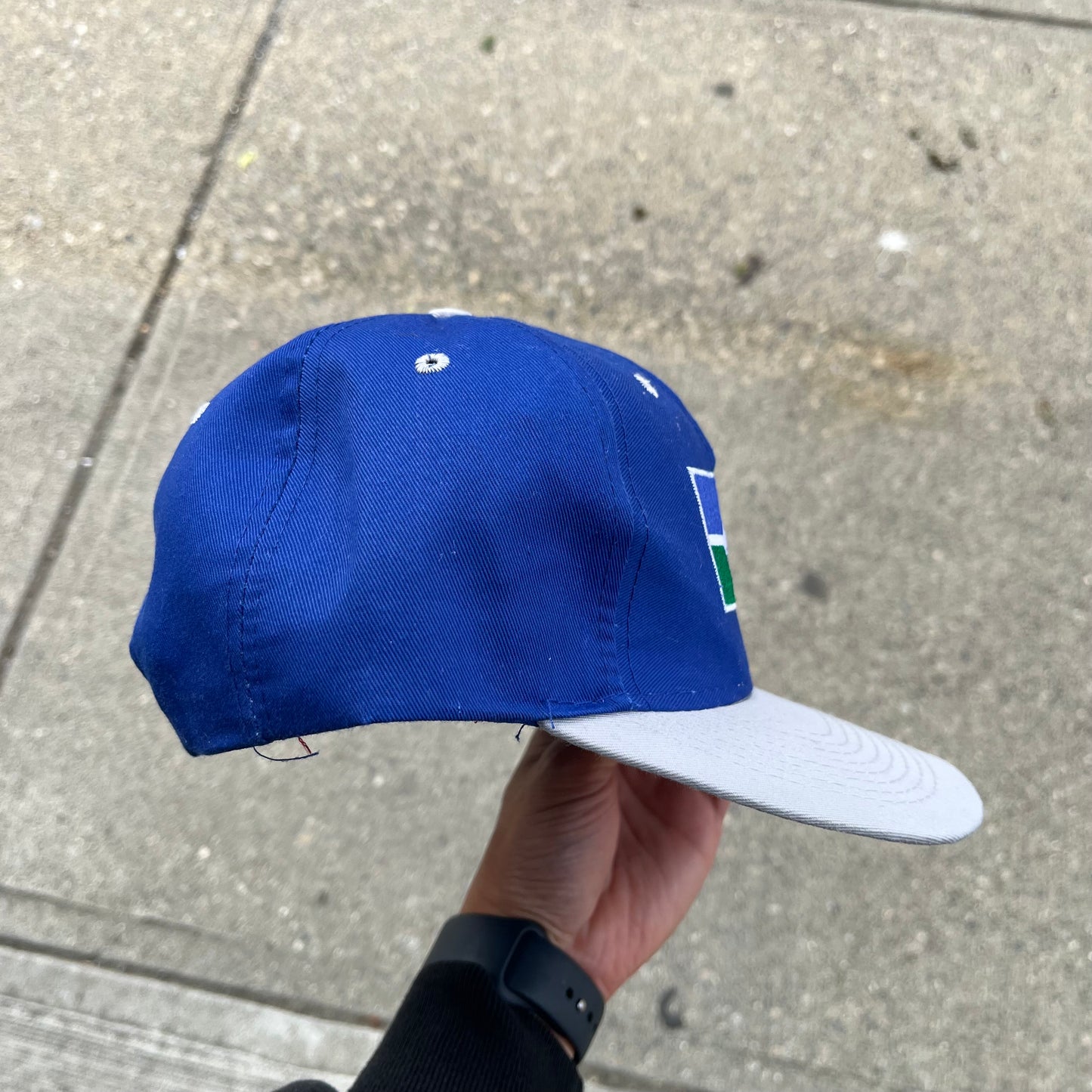 Vintage Logo 7 Seattle Seahawks Snapback