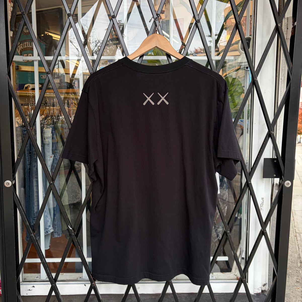 Kaws x Uniqlo Companion Tee - Size XL