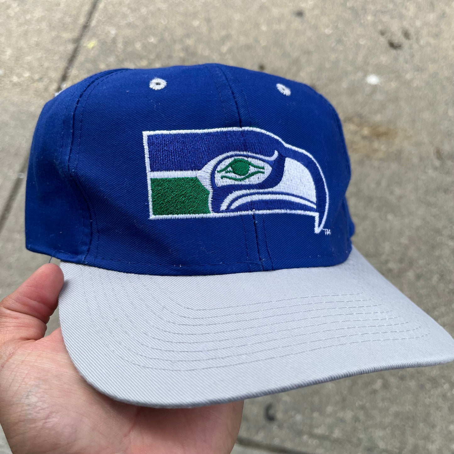 Vintage Logo 7 Seattle Seahawks Snapback