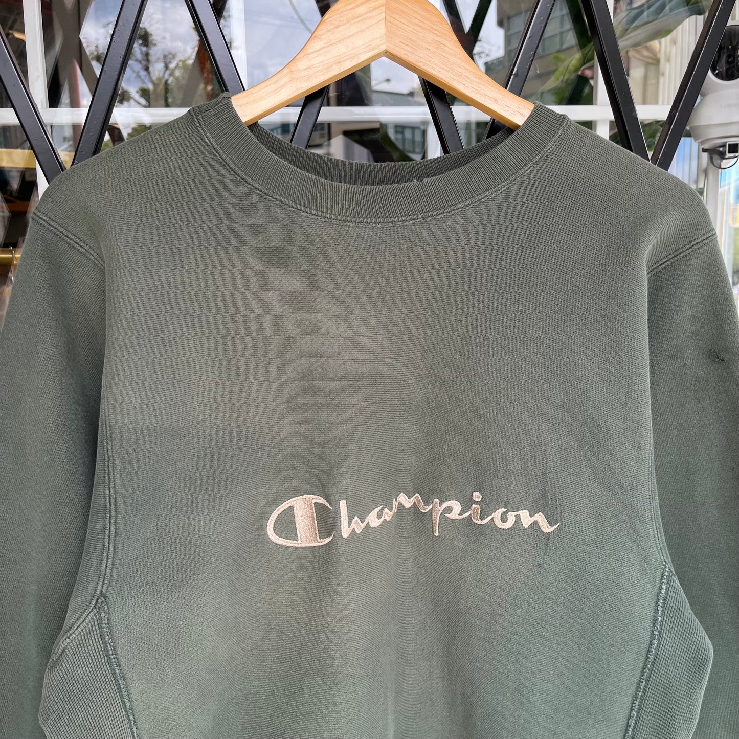 Vintage Champion Reverse Weave Crewneck - Size M
