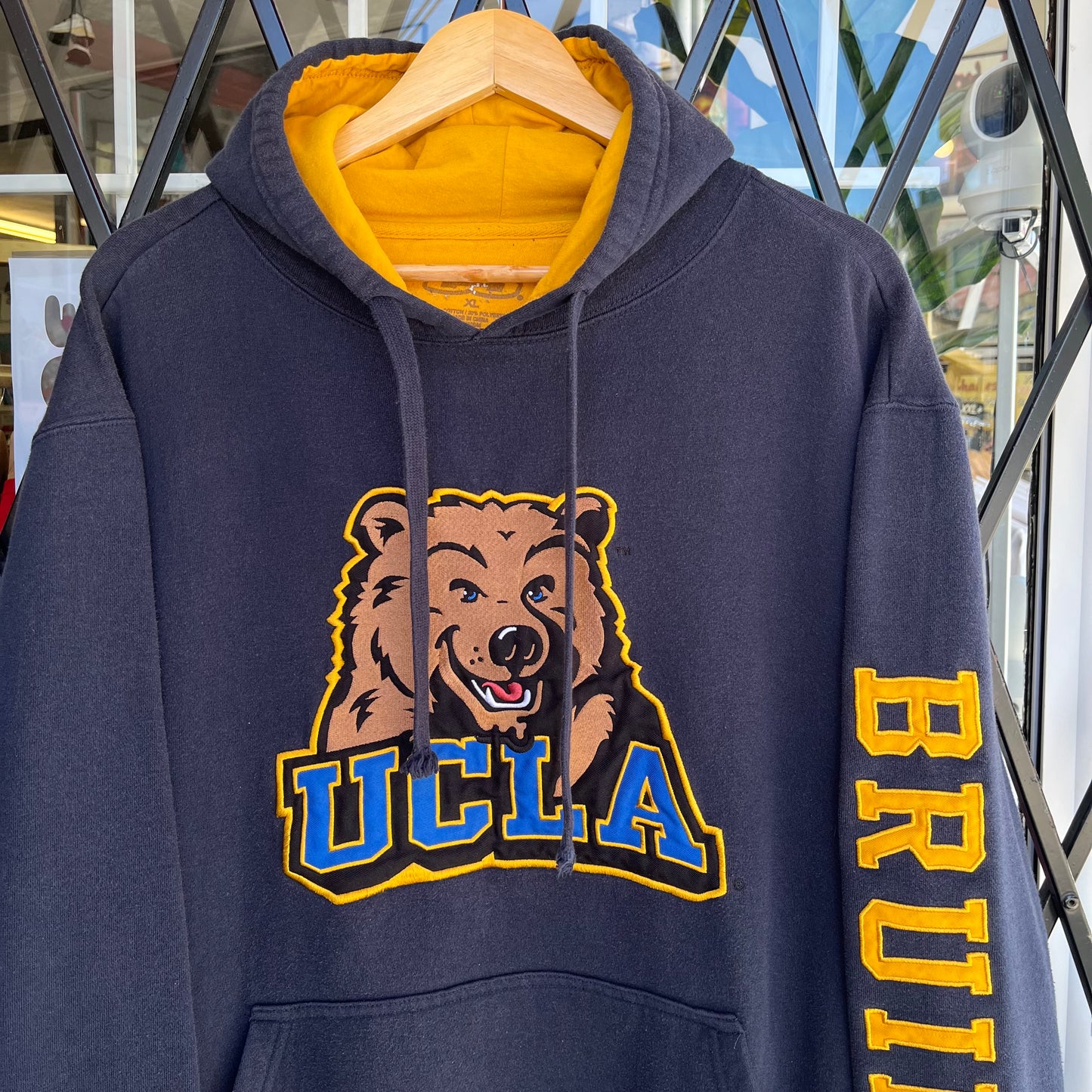 UCLA Bruins Hoodie - Size XL