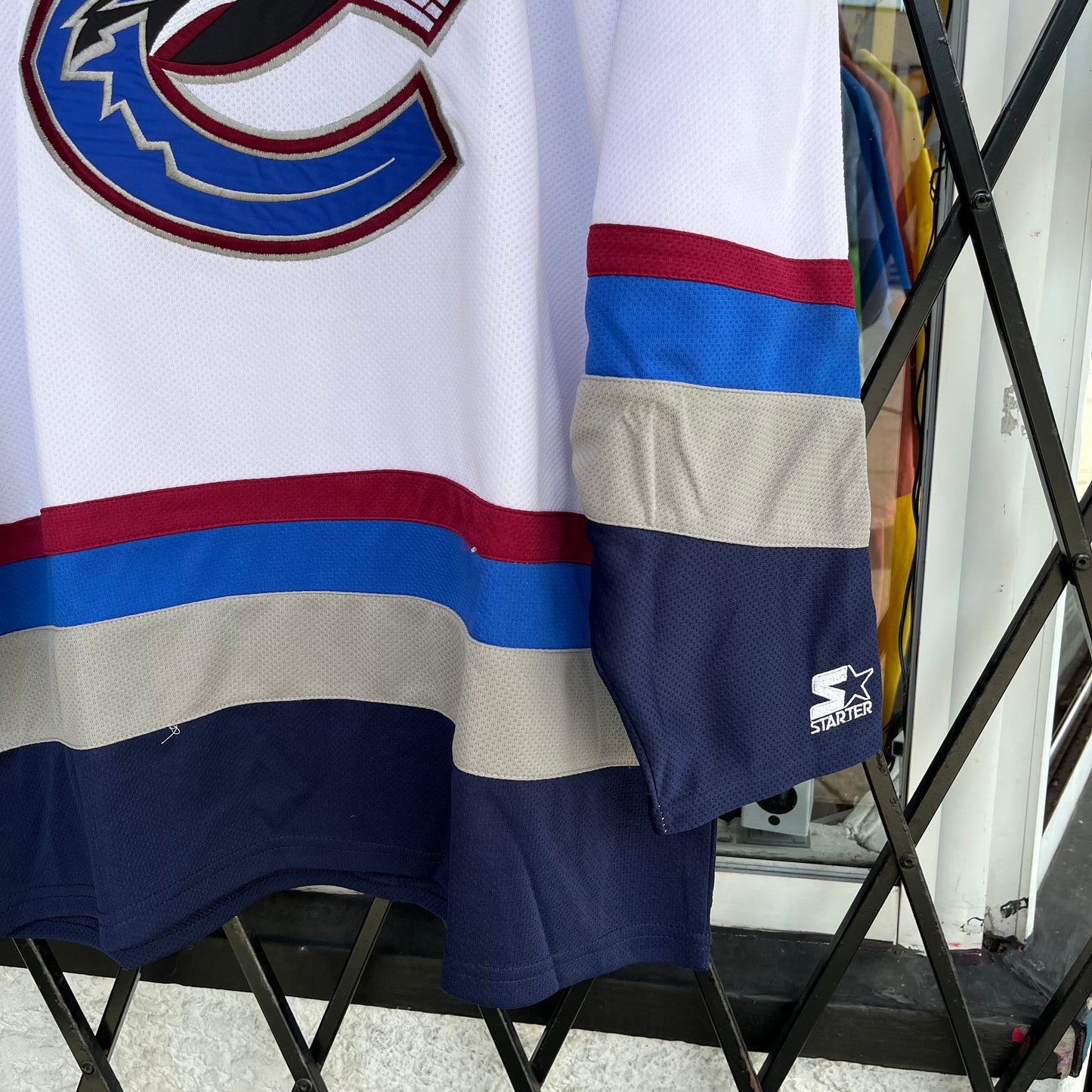 Vintage Starter Vancouver Canucks Jersey - Size XL