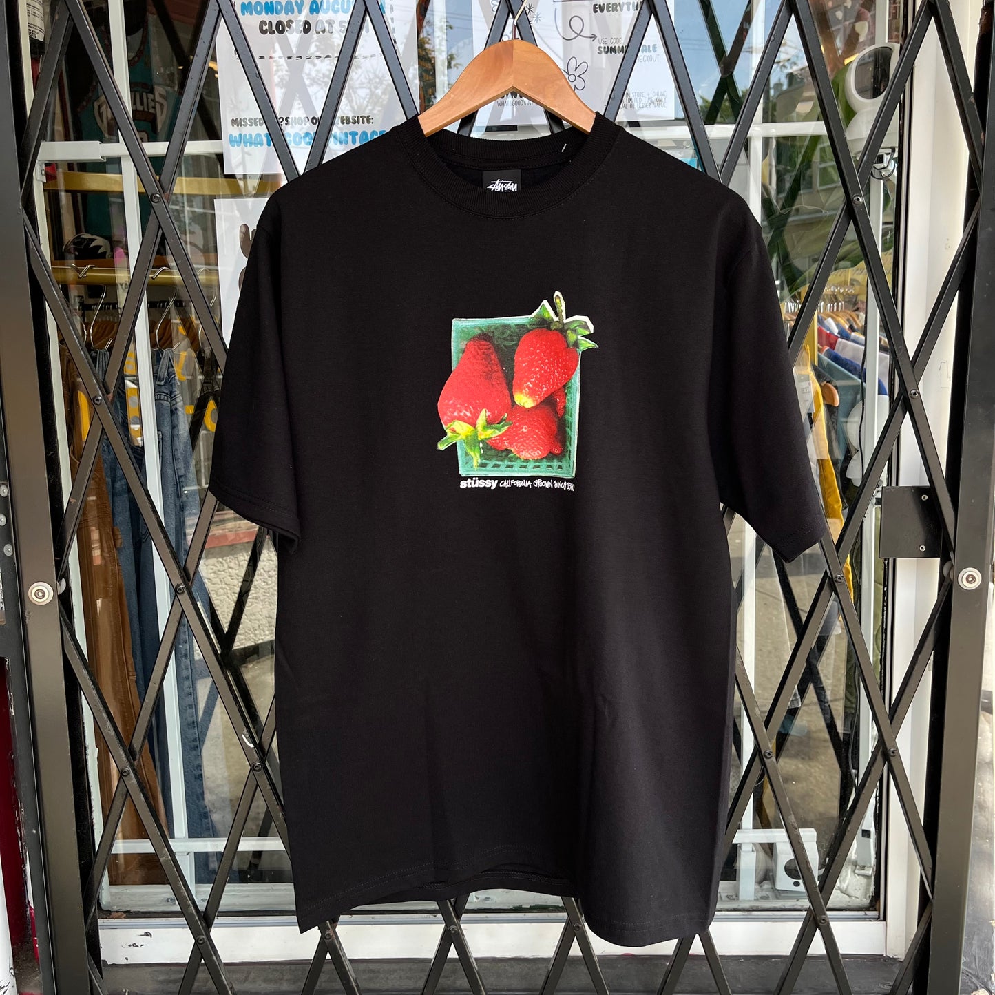 Stussy Berries Tee Black - Size M