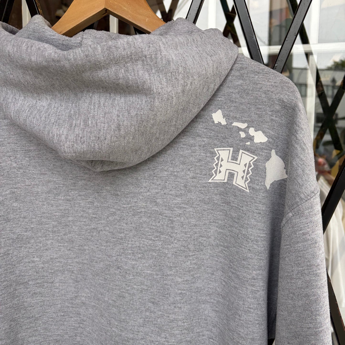 University of Hawaii Hoodie - Size XL