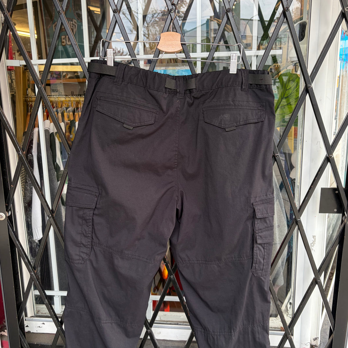 Outdoor Insulated Pants - Size XL x 32L
