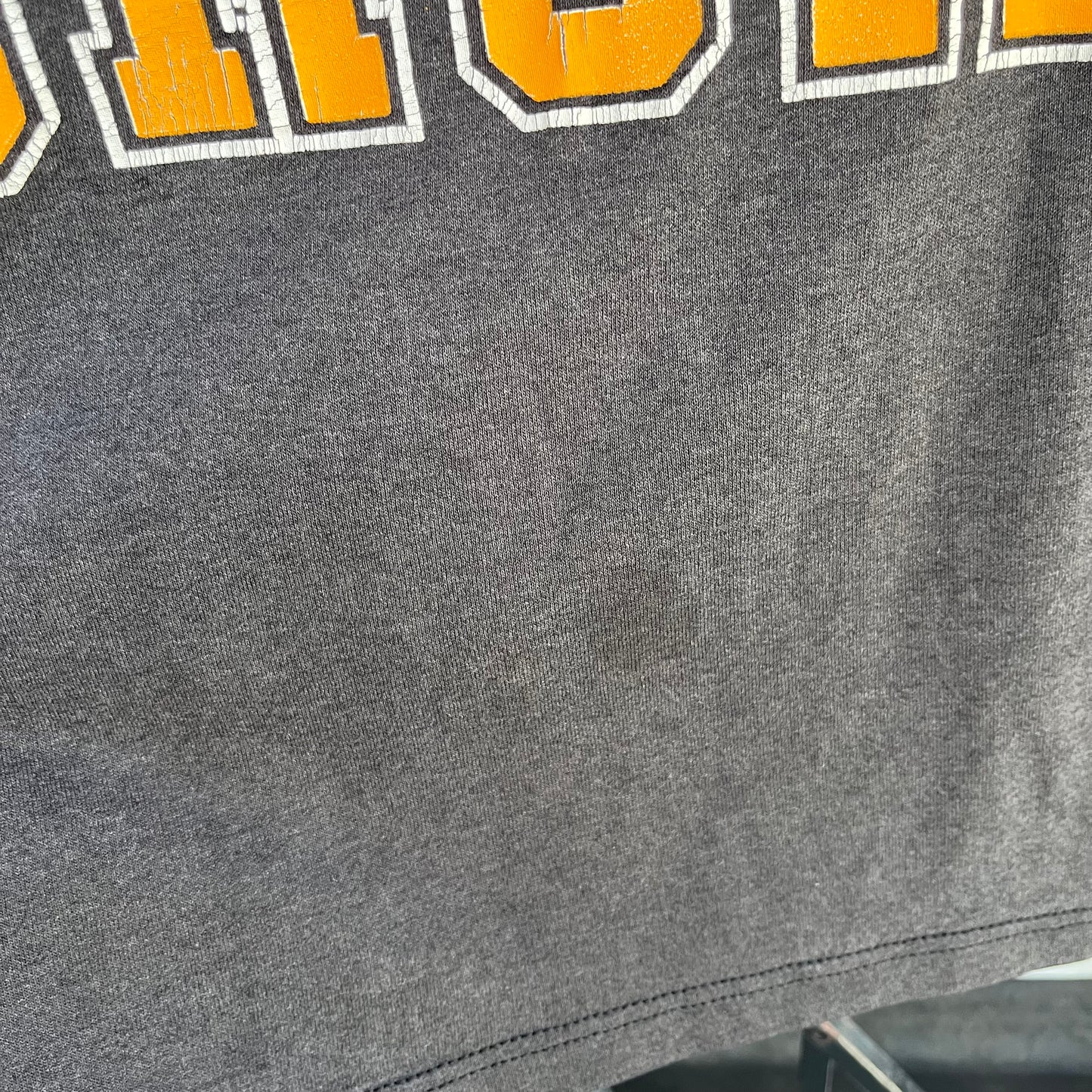 Vintage Logo 7 Boston Bruins Shirt - Size M