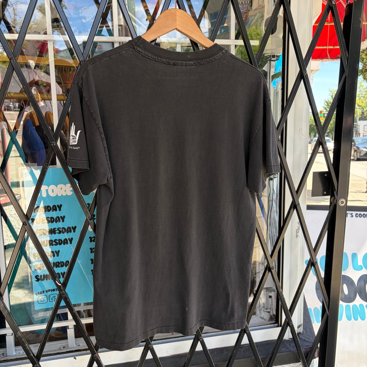 Vintage J. David Art Tee - Size L