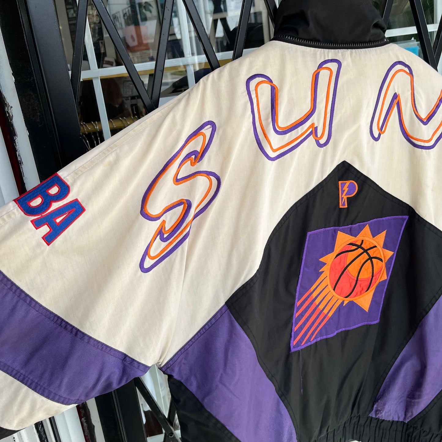 Vintage Pro Players Phoenix Suns Parka Jacket - Size M