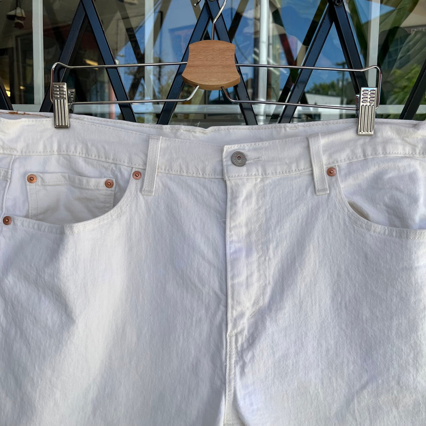 Levi’s White Denim Shorts - Size 38W