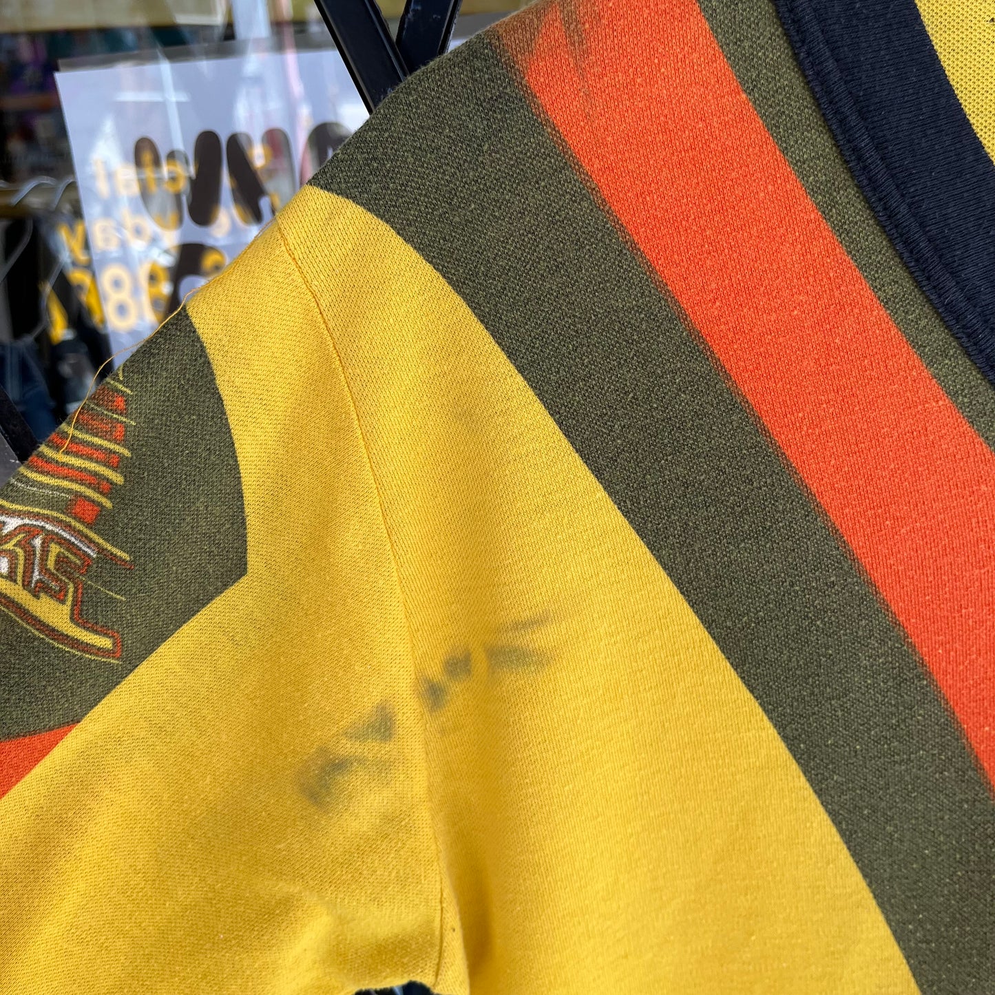 1980’s Vancouver Canucks Long Sleeve - Size L