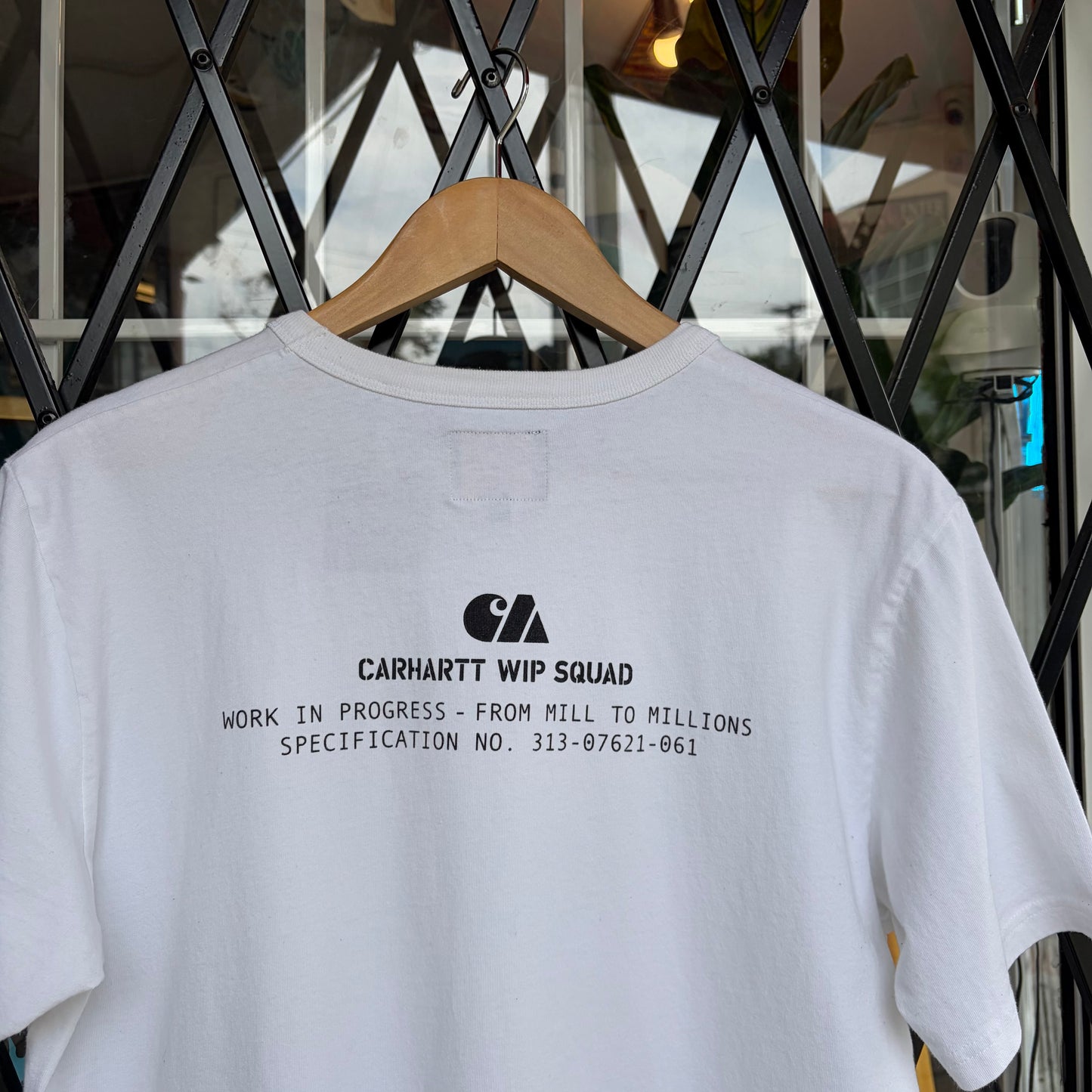 Carhartt WIP Search & Destroy Tee - Size L