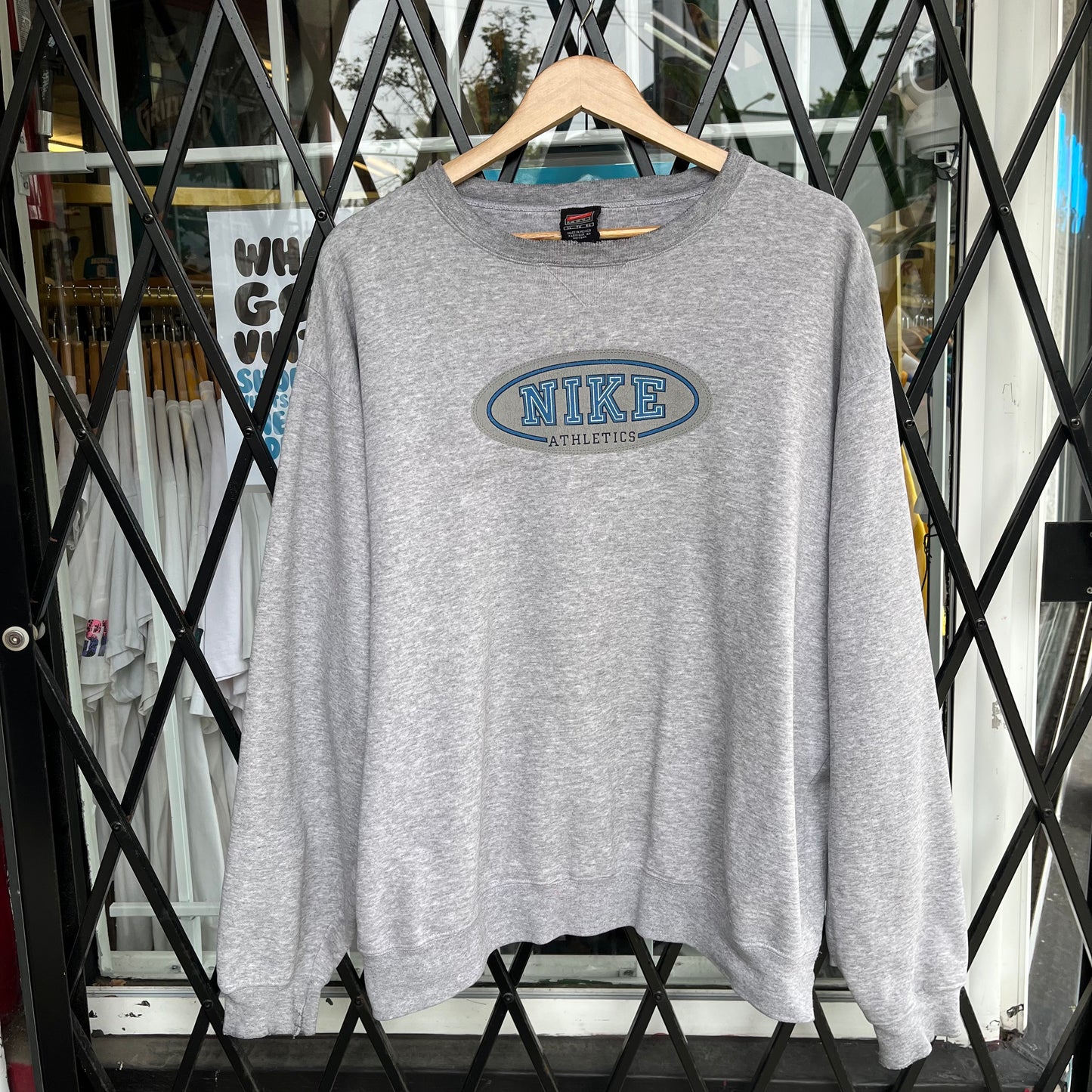 Vintage Nike Crewneck - Size XL