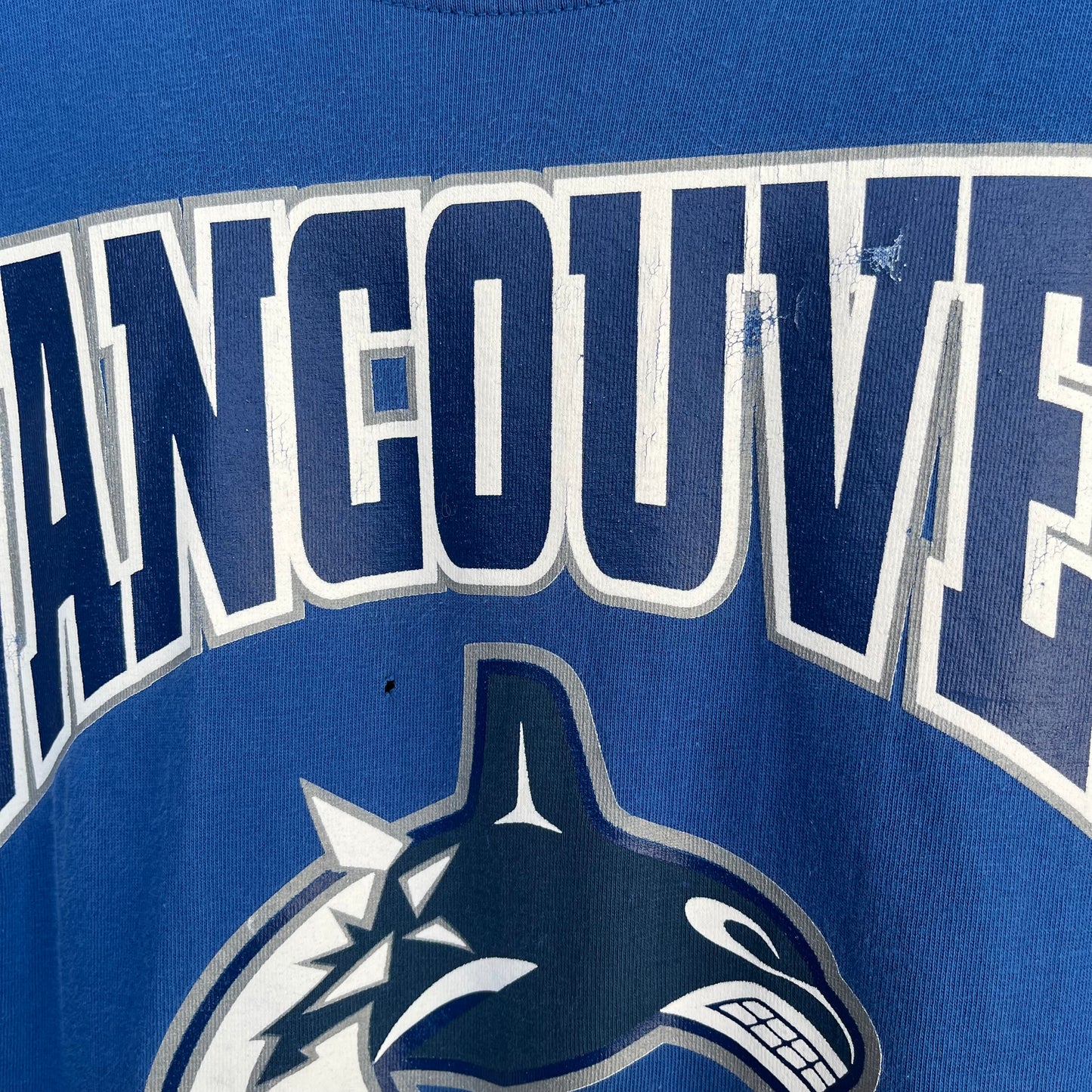 2000’s Vancouver Canucks Tee - Size L