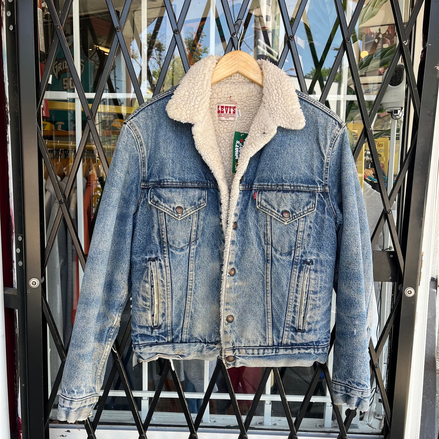 Vintage Levi’s Denim Sherpa Jacket - Size L