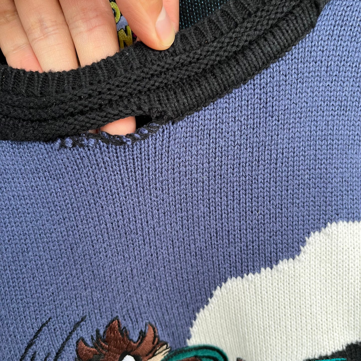 Vintage Looney Tunes Knitted Sweater - Size XL