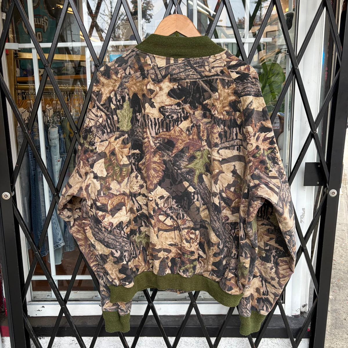 Vintage Mossy Oak Camo Snap Jacket - Size XXXL