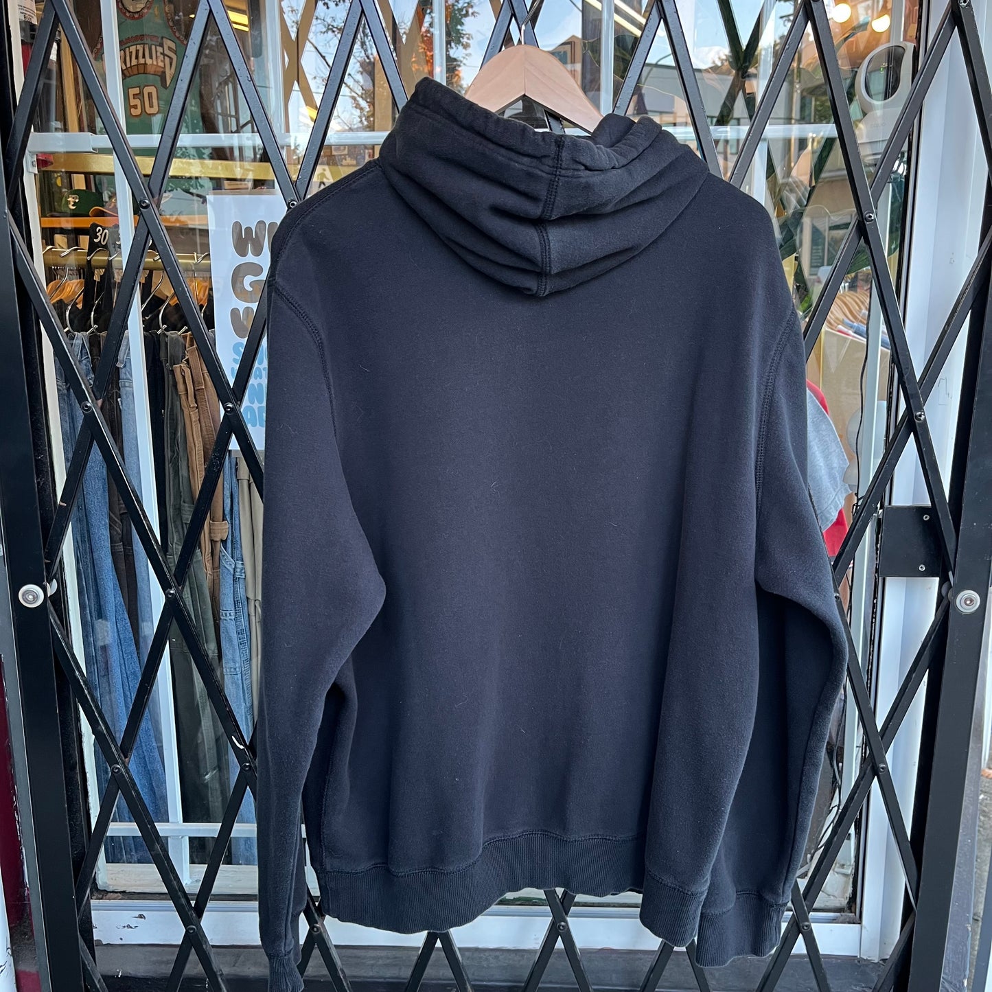 Nike Essential Hoodie - Size XL