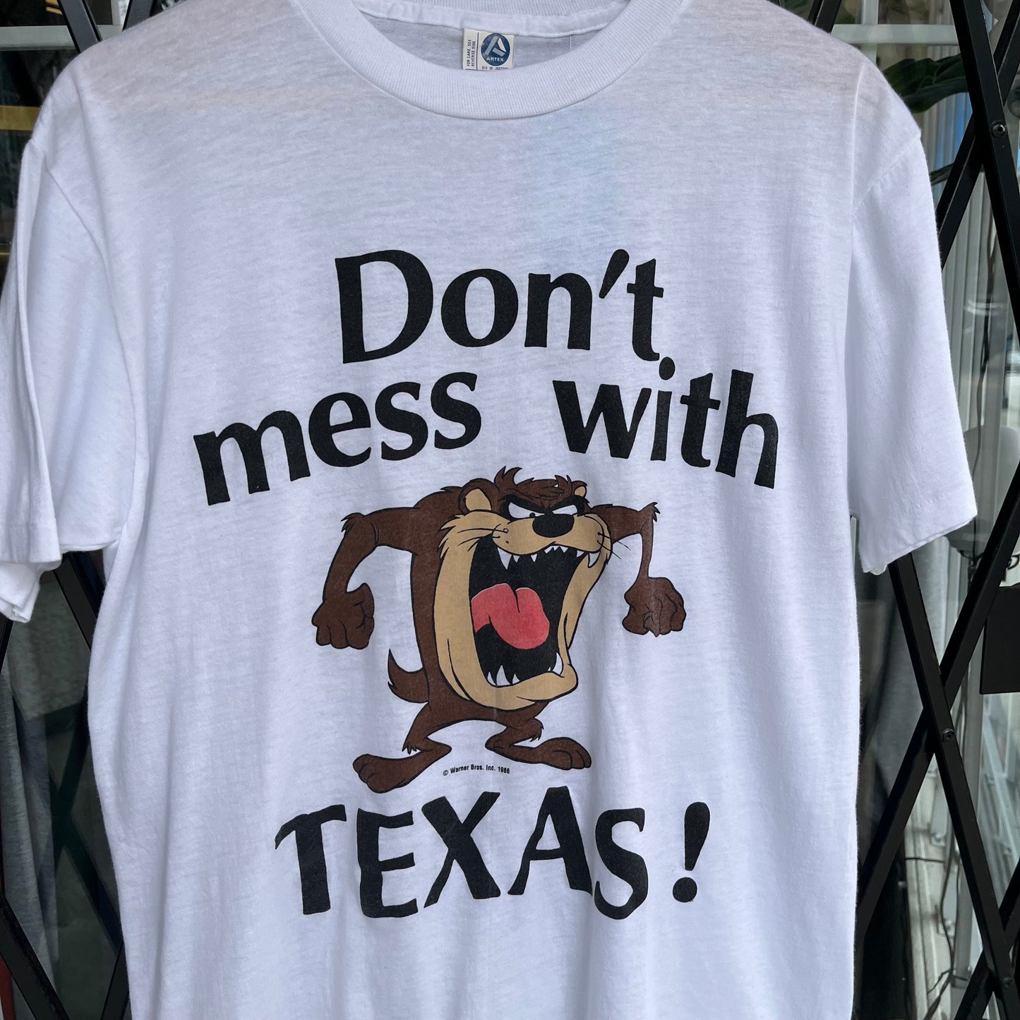 Vintage 1986 Tasmanian Devil Texas Tee - Size M