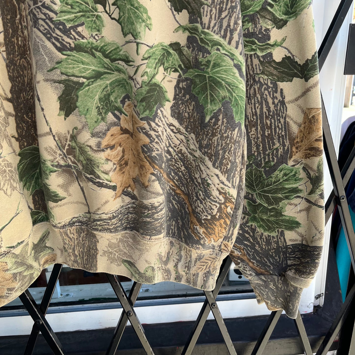 Vintage Realtree Crewneck - Size XL