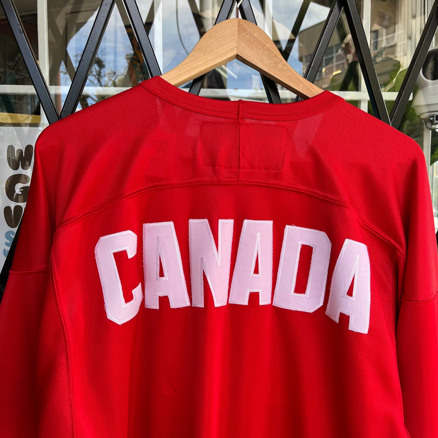 Throwback 1972 Team Canada Hockey Jersey - Size L