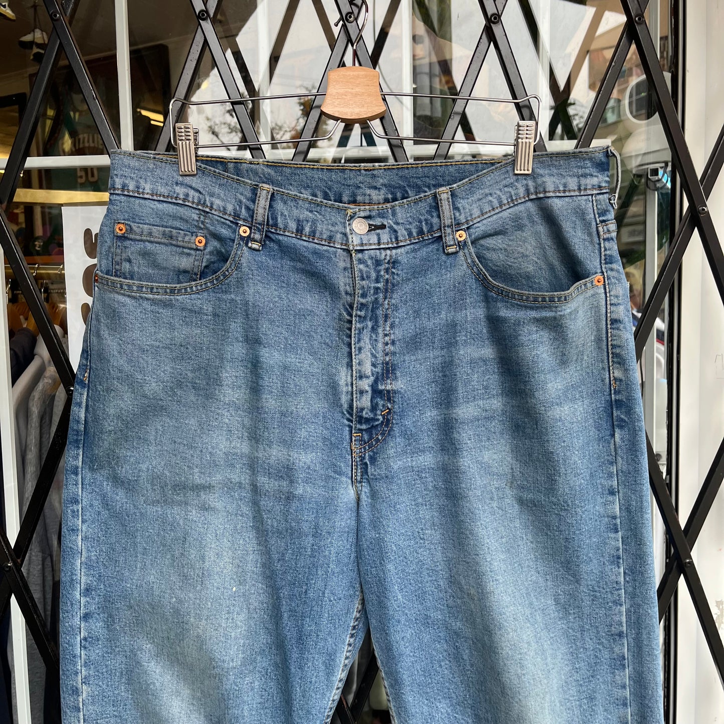 Levi’s 550 Pants - Size 38W