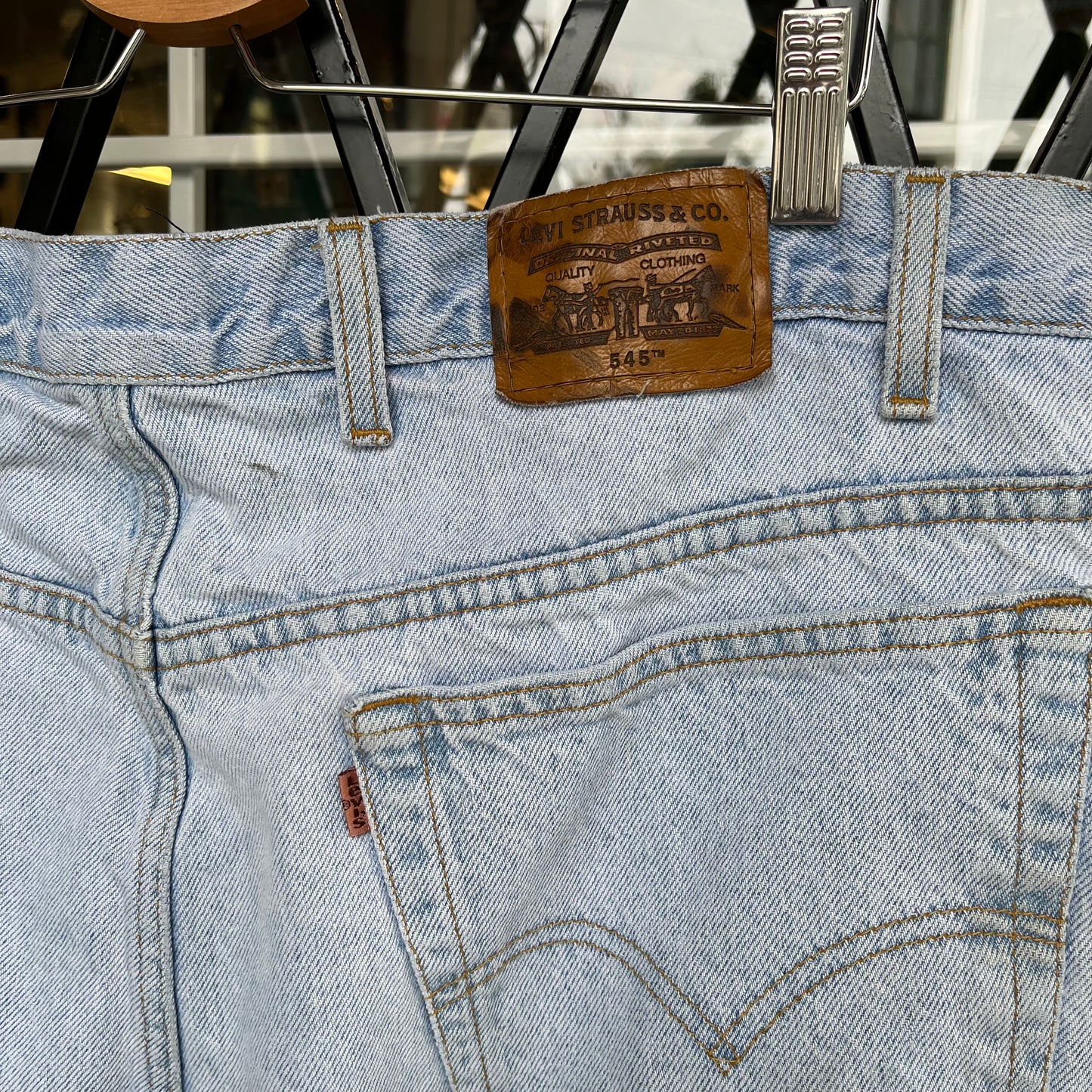 Vintage Levi’s 545 Light Wash Pants - Size 48W x 30L