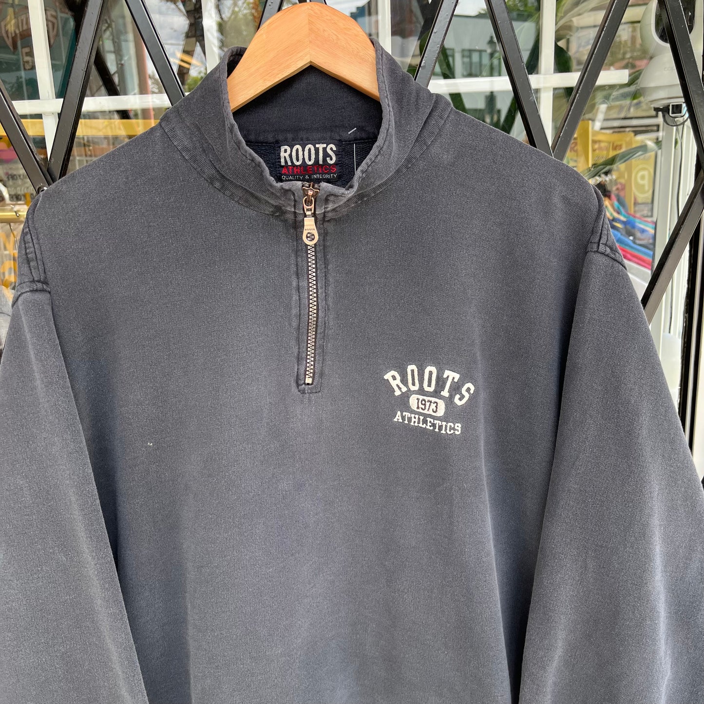 Vintage Roots Quarter Zip Sweater - Size L