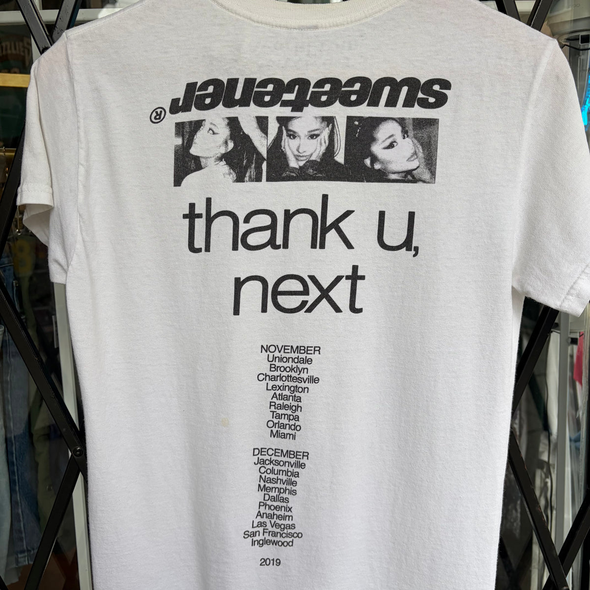 Ariana Grande Sweetener Tour Tee. - Size S