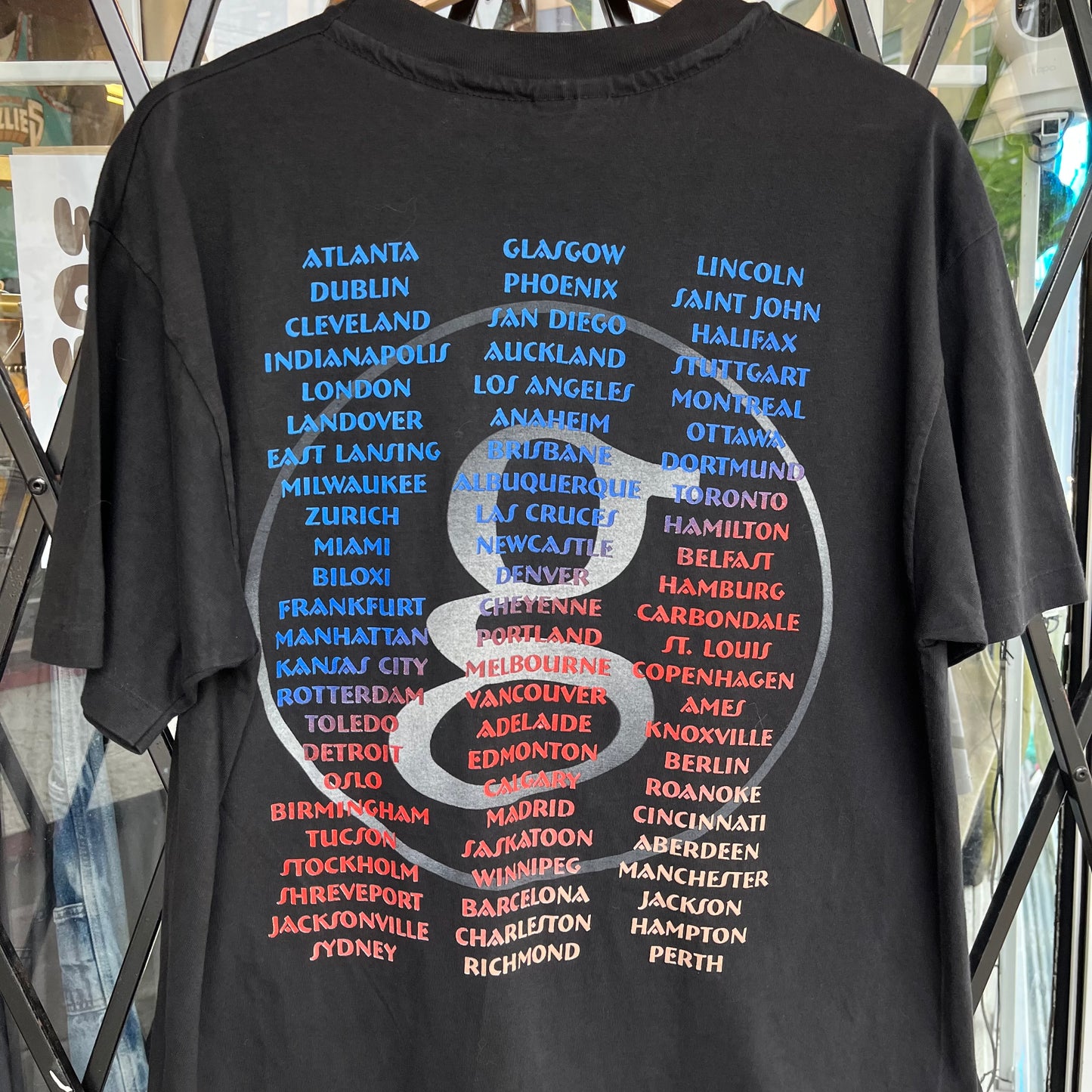 Deadstock 1996 Garth Brooks World Tour Tee - Size L