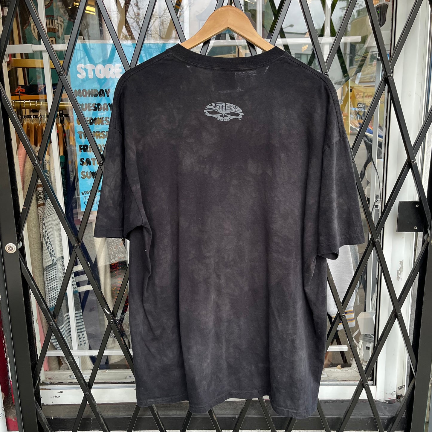 2005 Skull Bone Skeleton Warrior Tee - Size XL