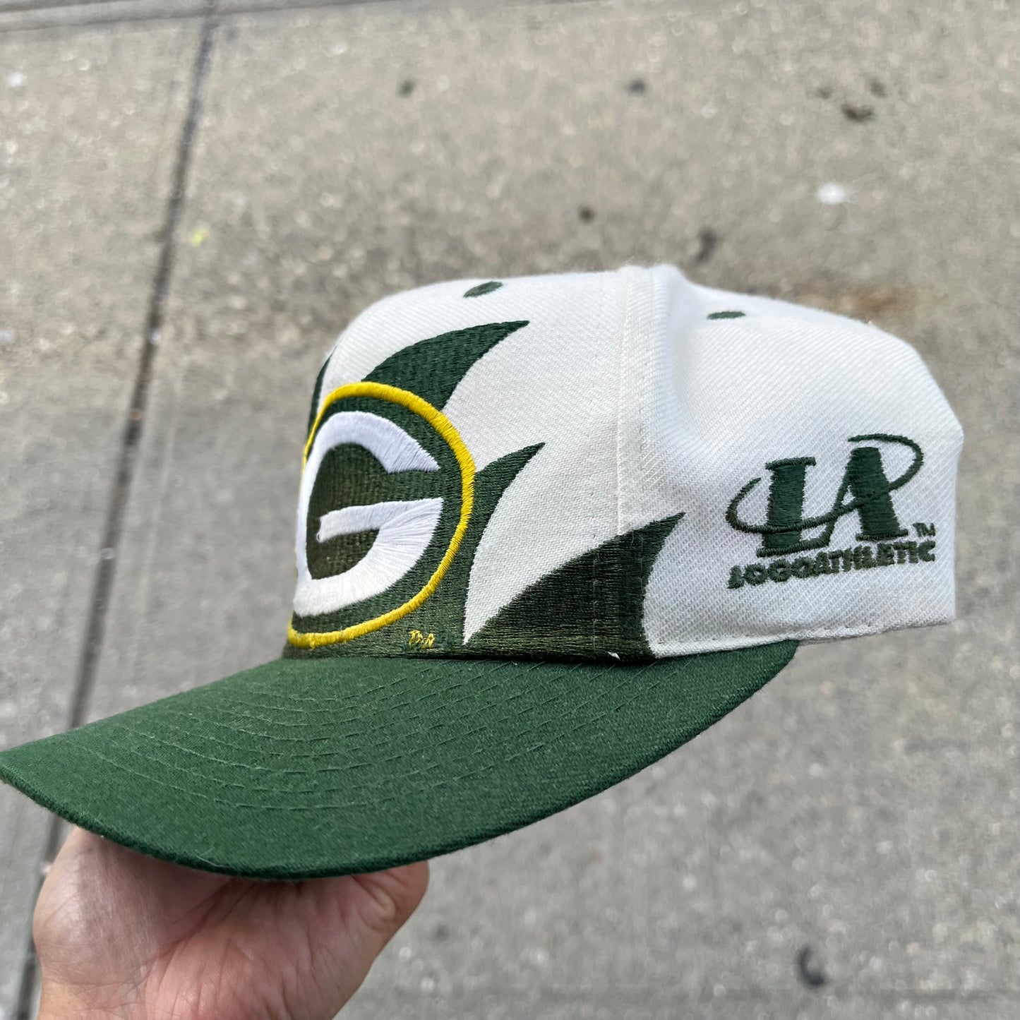 Vintage Logo Athletic Green Bay Packers Sharktooth Snapback