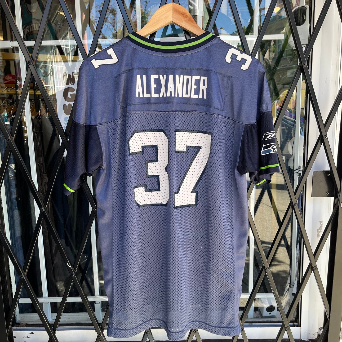 Vintage Seattle Seahawks Shaun Alexander Jersey - Size Youth XL