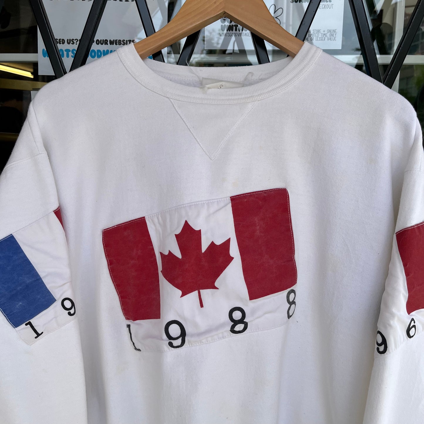 Vintage Olympic Flags Crewneck - Size M