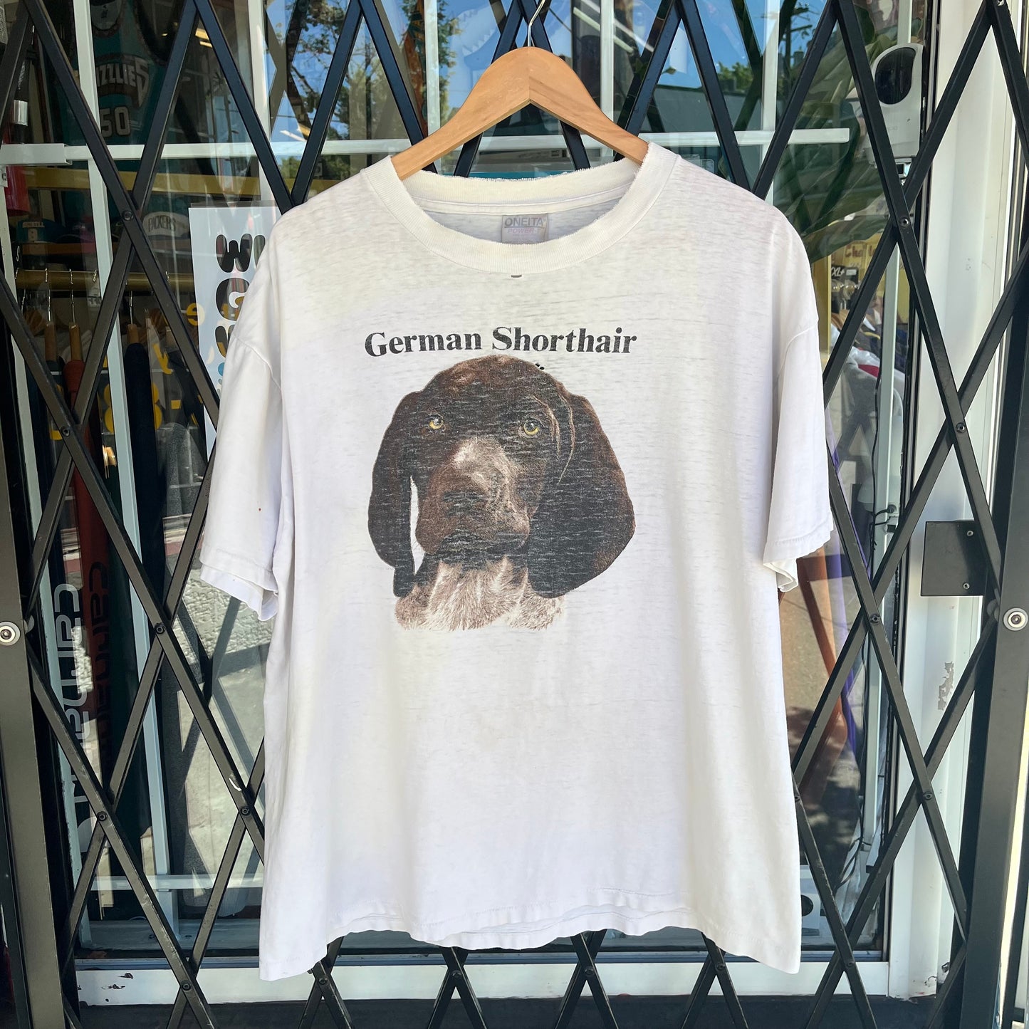 Distressed Vintage German Shorthair Dog Tee - Size XL