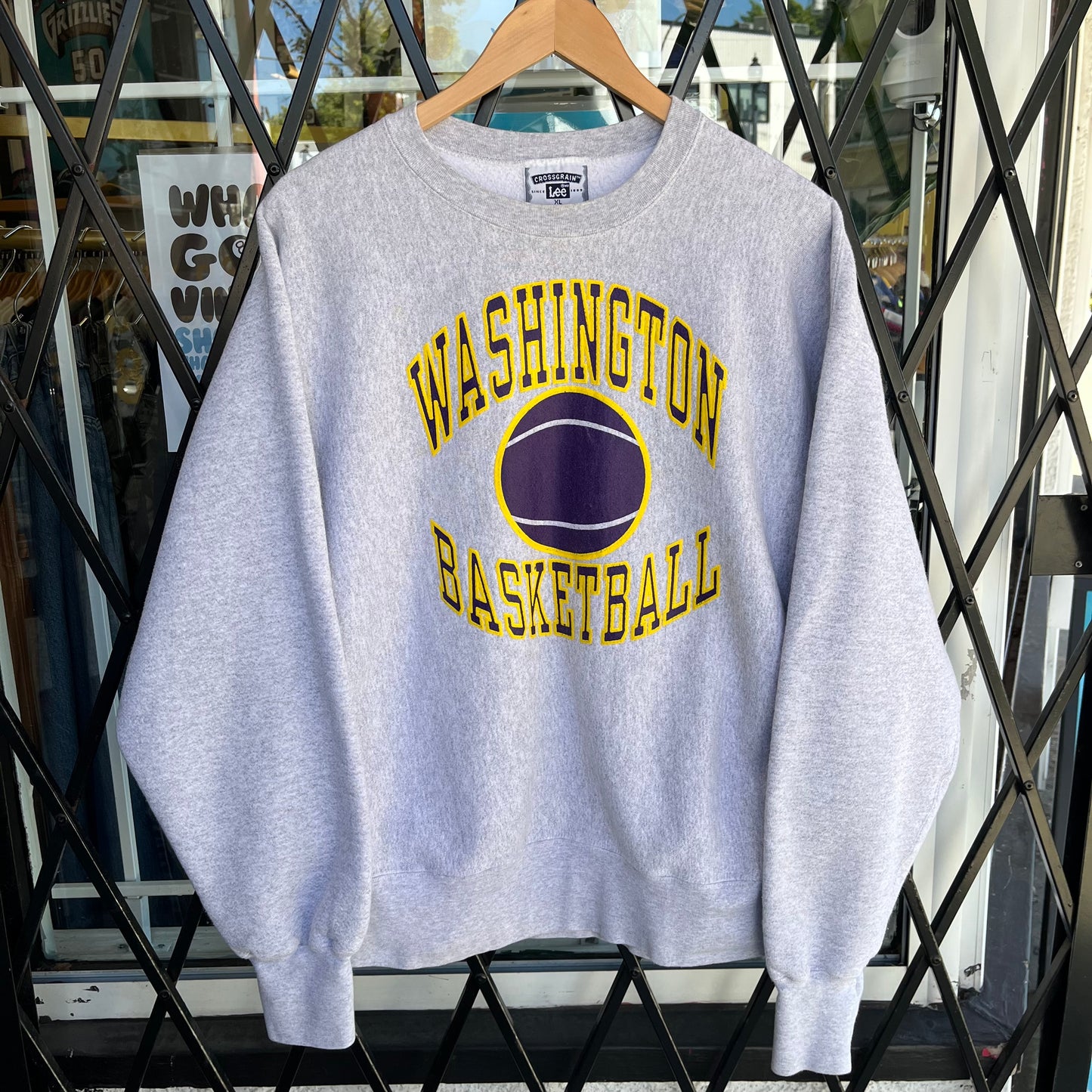 Vintage Washington University Basketball Heavyweight Crewneck - Size XL