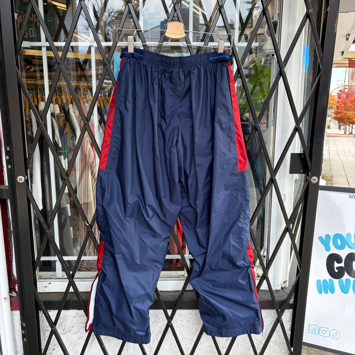 Vintage Nike Padded Track Pants - Size Youth XL