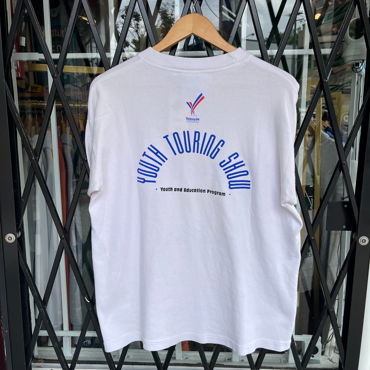 Vintage 1994 Victoria Commonwealth Games Tee - Size L