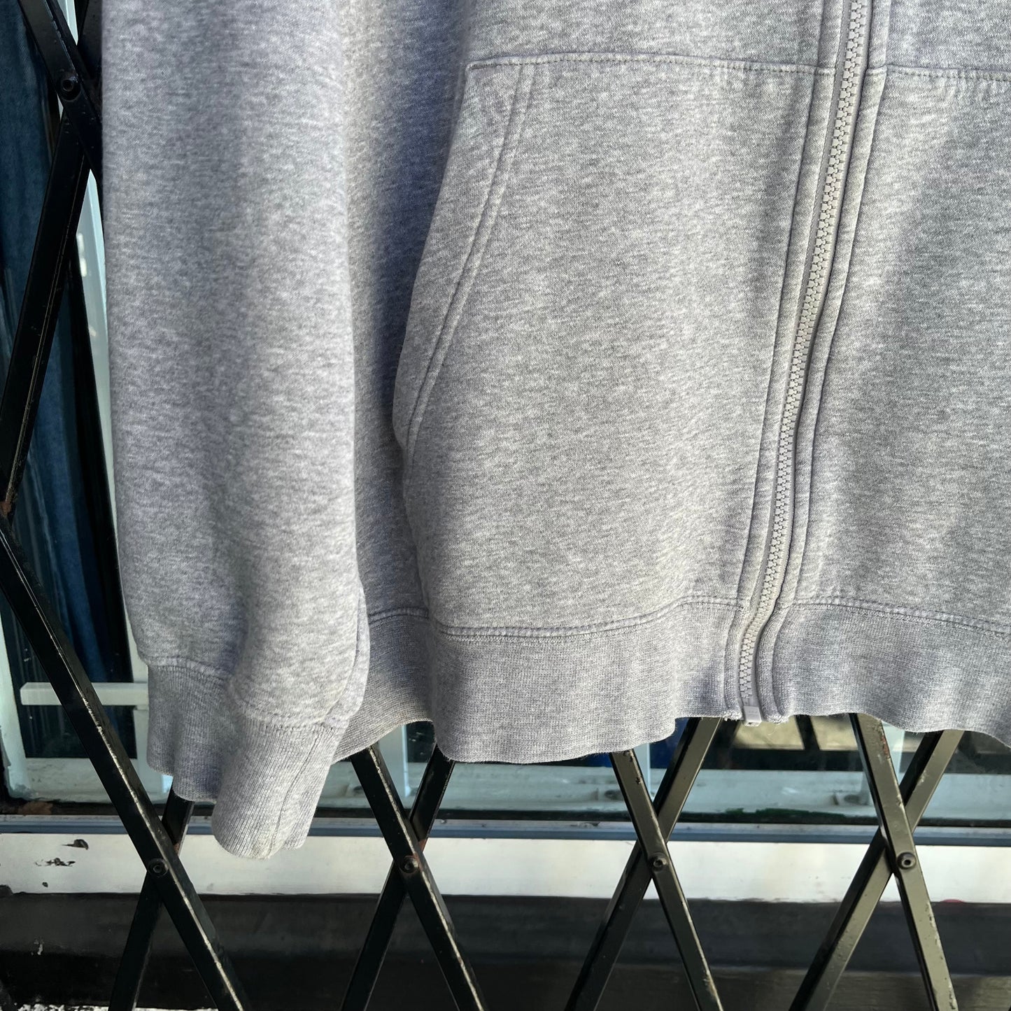 Nike Basic Hoodie - Size XL