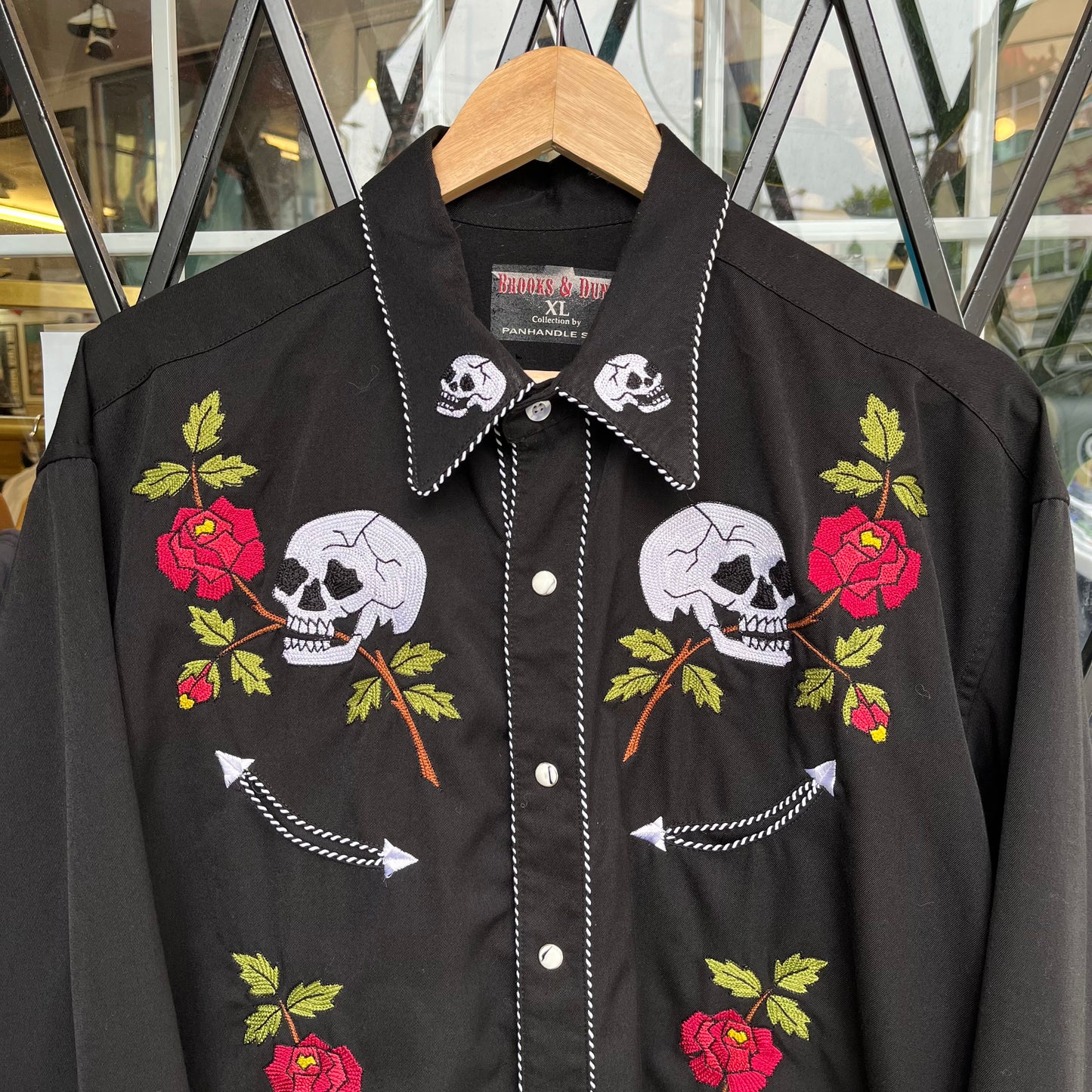Brooks & Dunn Embroidered Skulls and Roses Button Up Shirt - Size XL