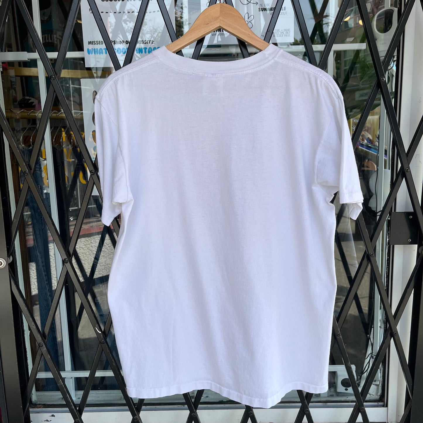 Vintage Parody Tee - size L