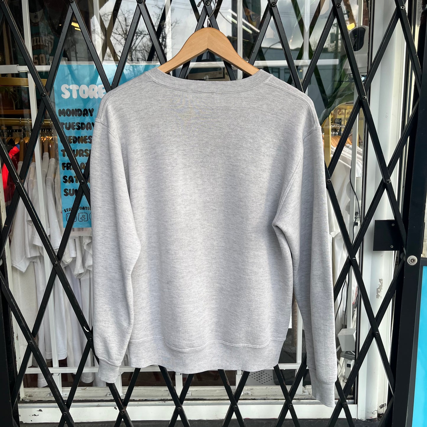 Vintage Russell Blank Crewneck - Size M
