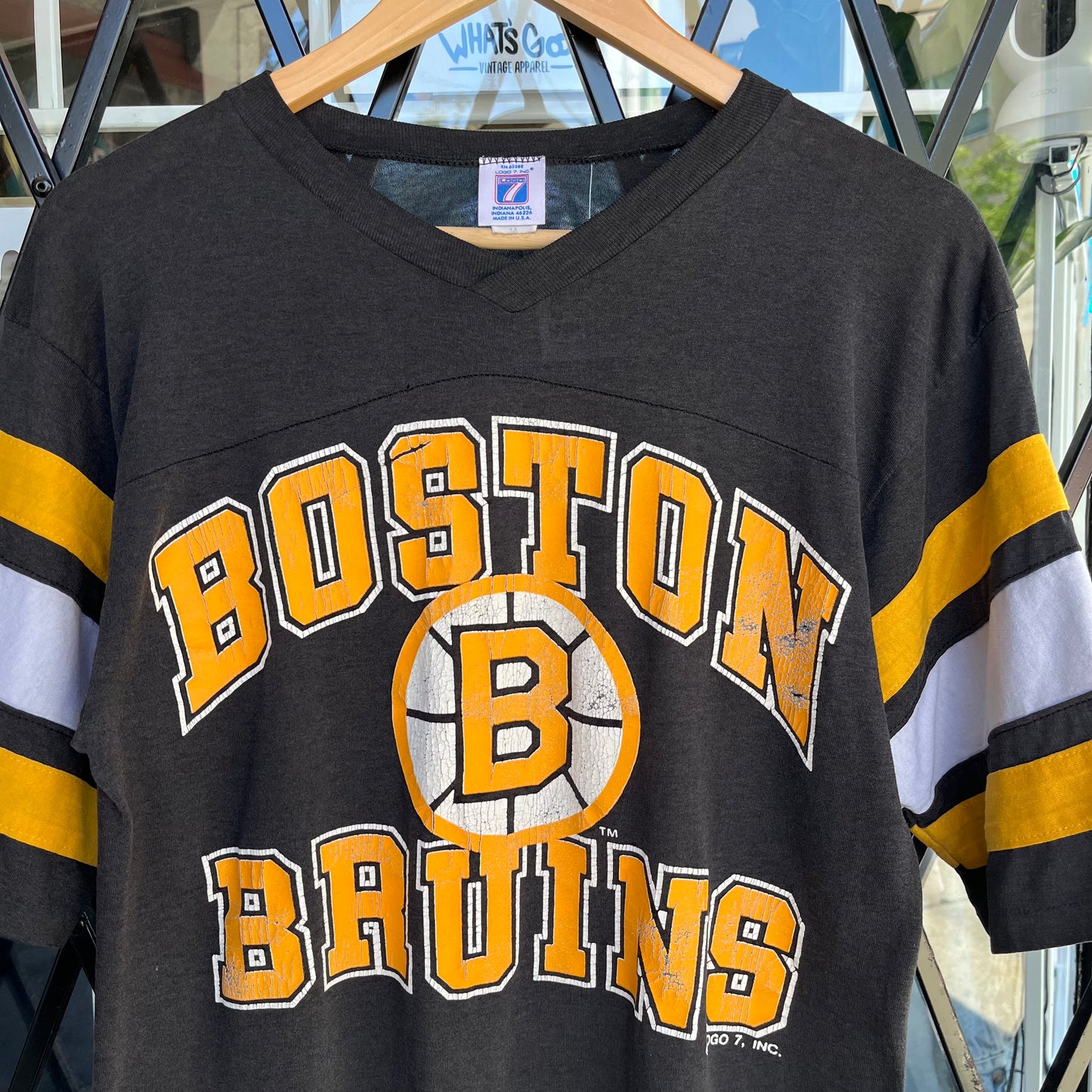 Vintage Logo 7 Boston Bruins Shirt - Size M