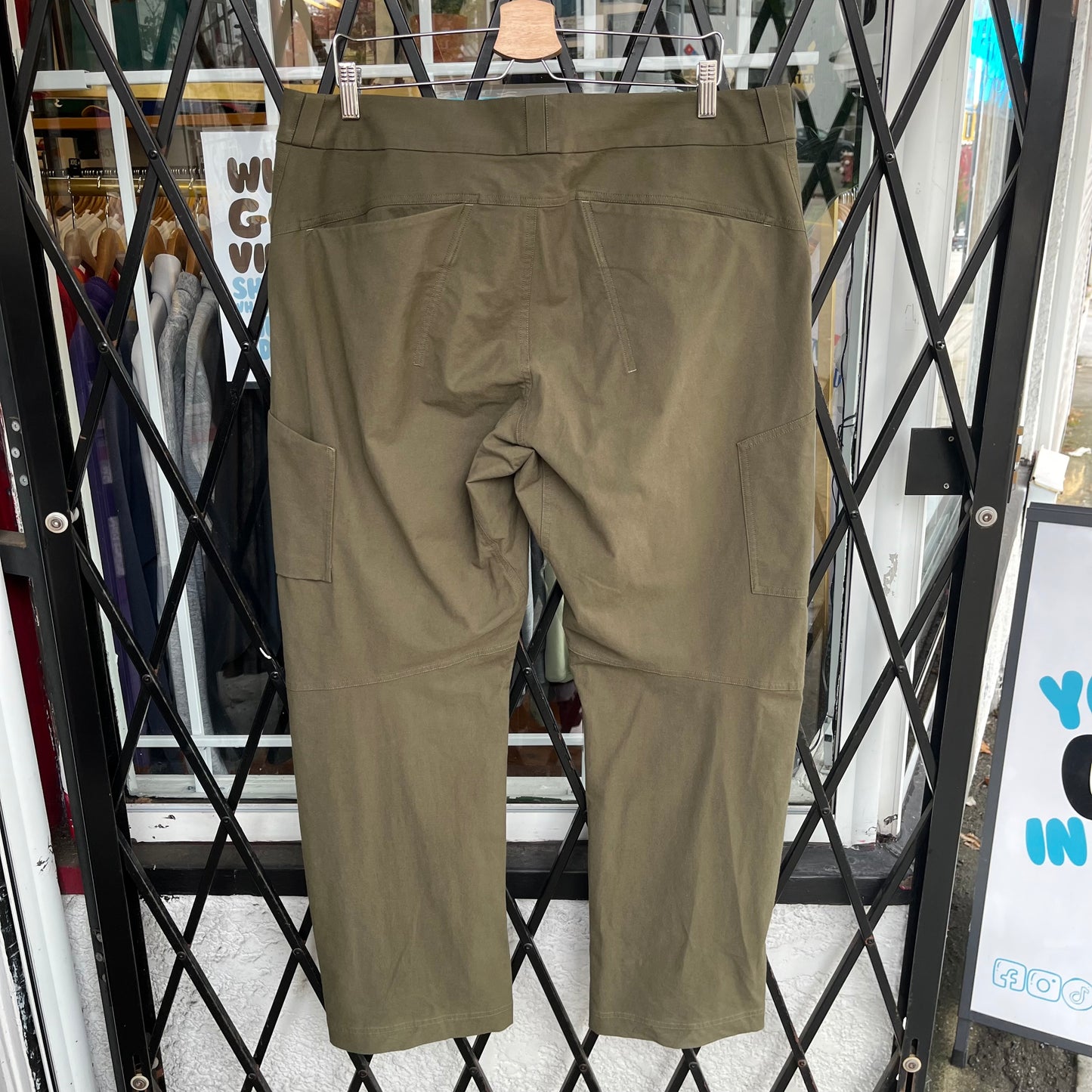 Arc’teryx Pants - Size 36W