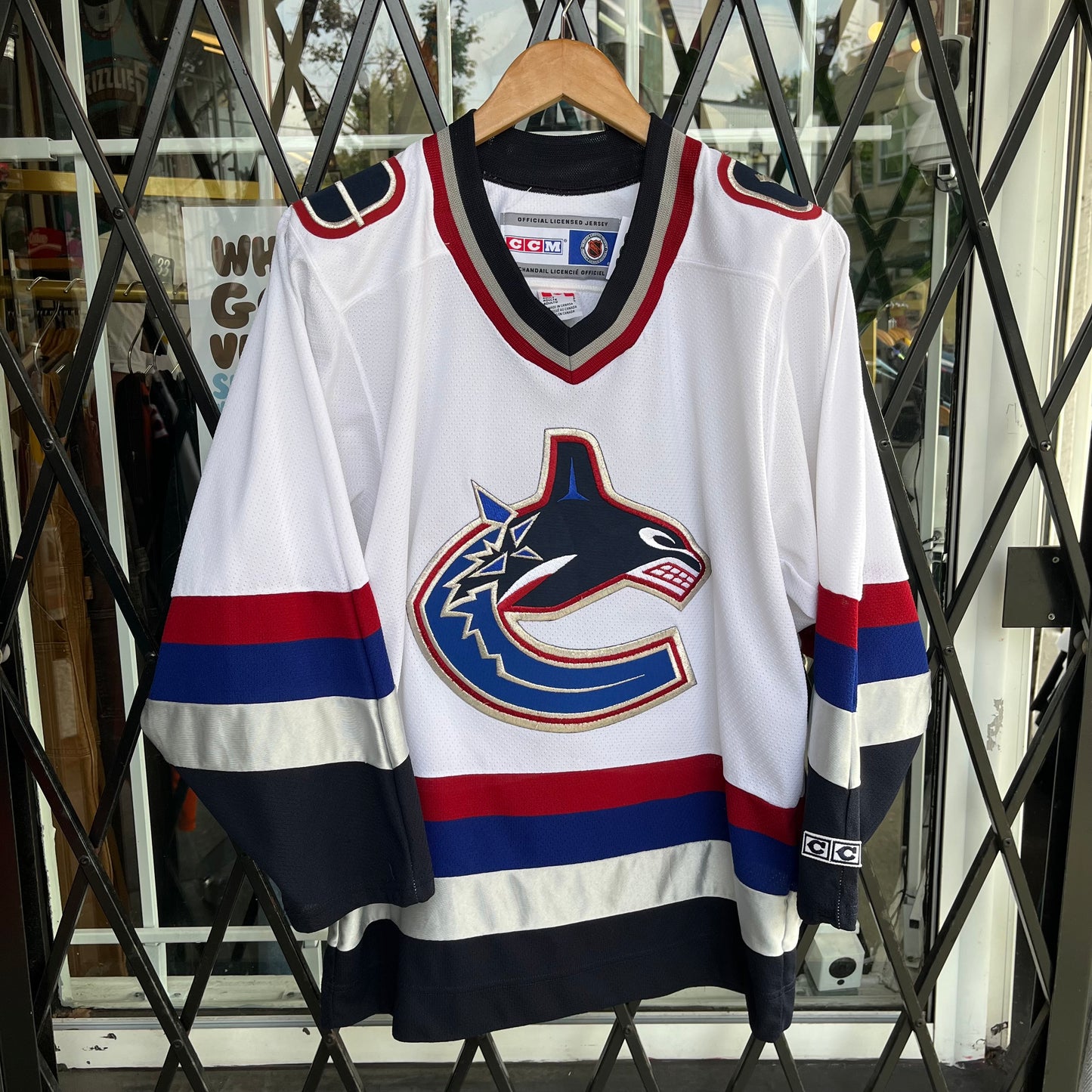 Vintage Vancouver Canucks CCM Jersey - Size S