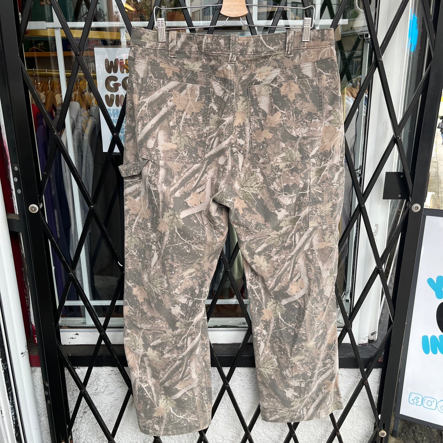 Abercrombie & Fitch Camo Cargo Pants - Size 36W