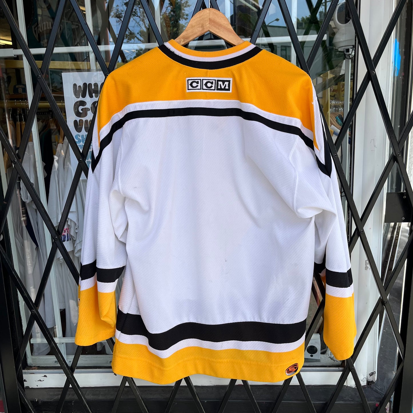 CCM Pittsburgh Penguins Jersey - Size M